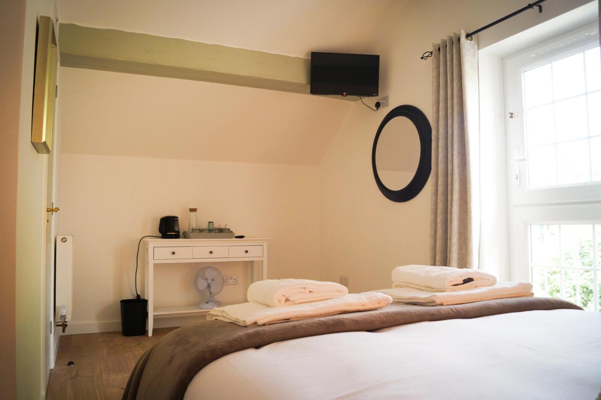 Lemon Tree Inn - Newly Refurbished Coastal Stay Swyre Bagian luar foto
