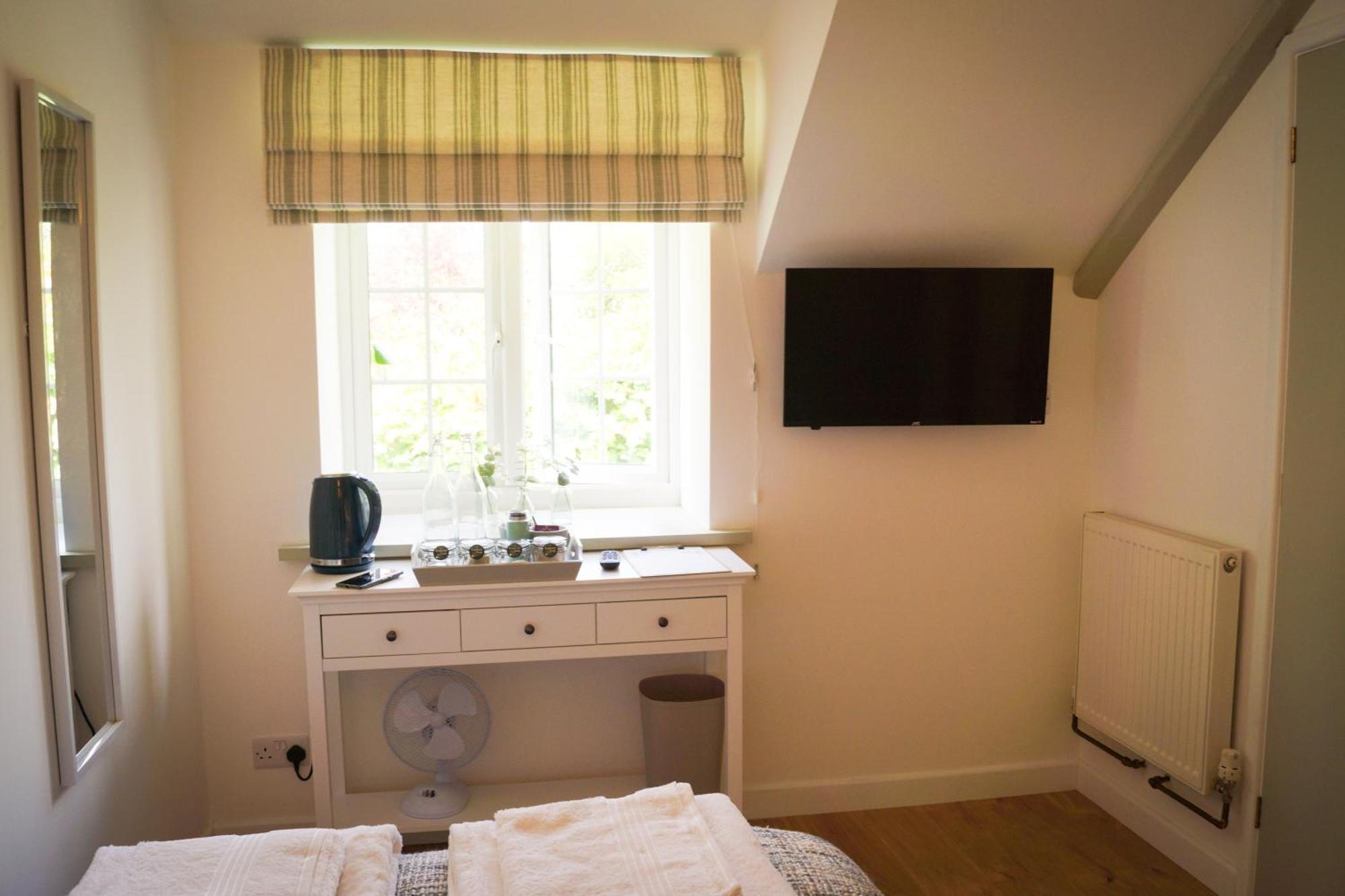 Lemon Tree Inn - Newly Refurbished Coastal Stay Swyre Bagian luar foto
