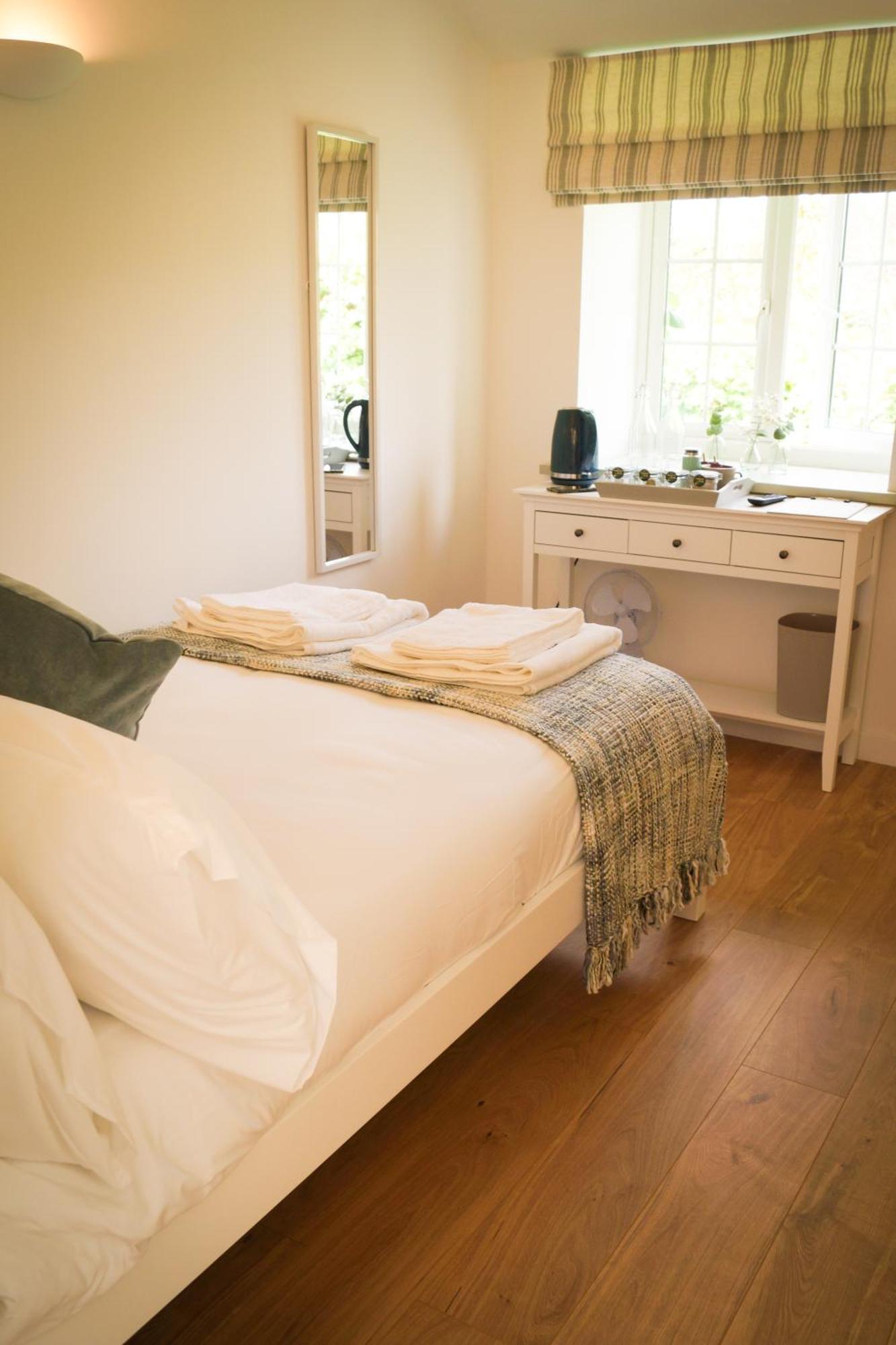 Lemon Tree Inn - Newly Refurbished Coastal Stay Swyre Bagian luar foto