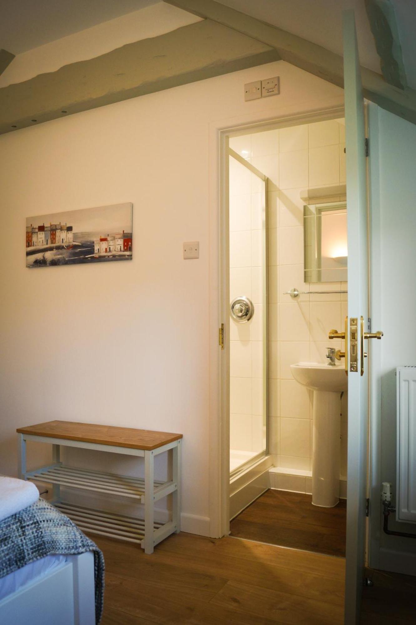 Lemon Tree Inn - Newly Refurbished Coastal Stay Swyre Bagian luar foto