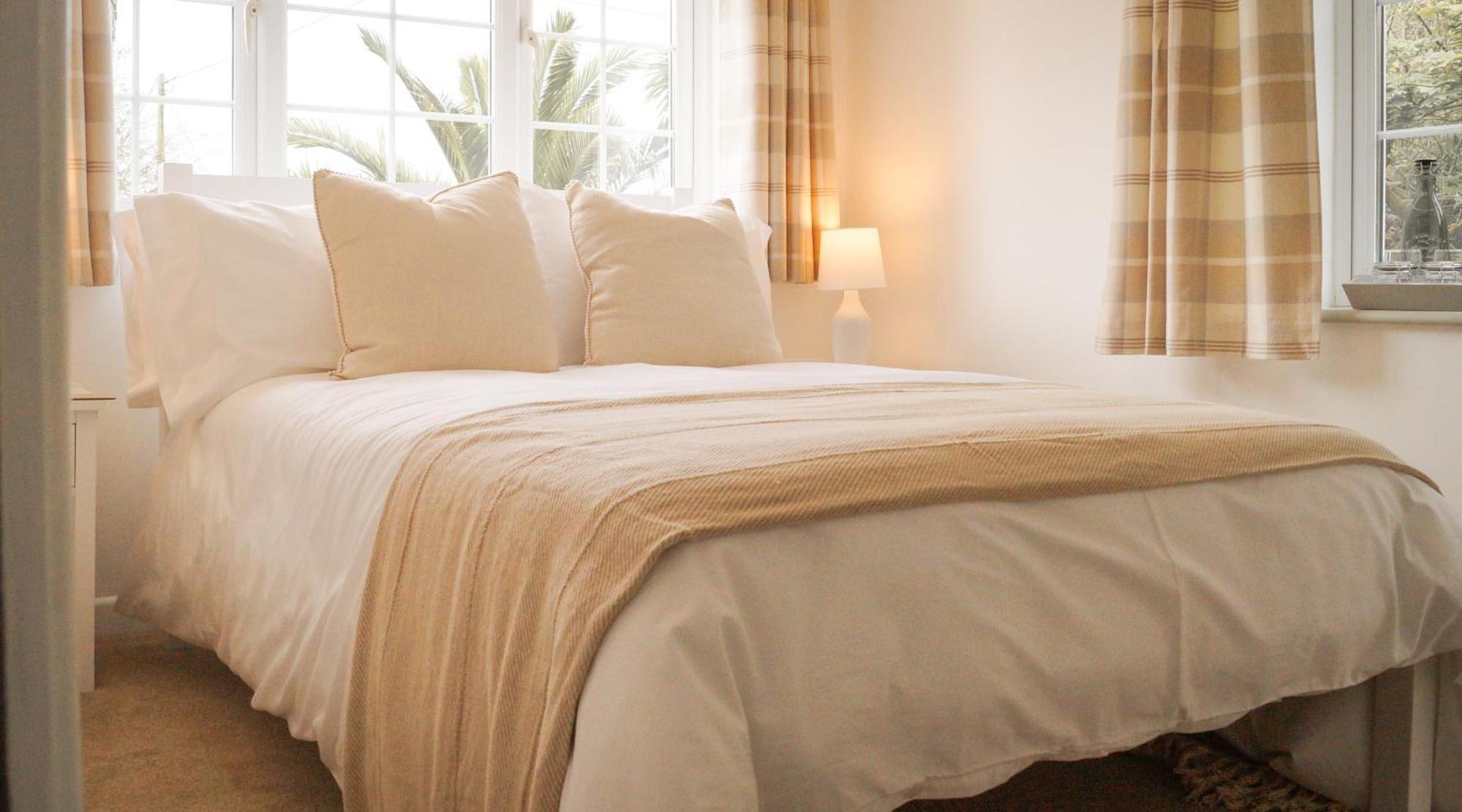 Lemon Tree Inn - Newly Refurbished Coastal Stay Swyre Bagian luar foto