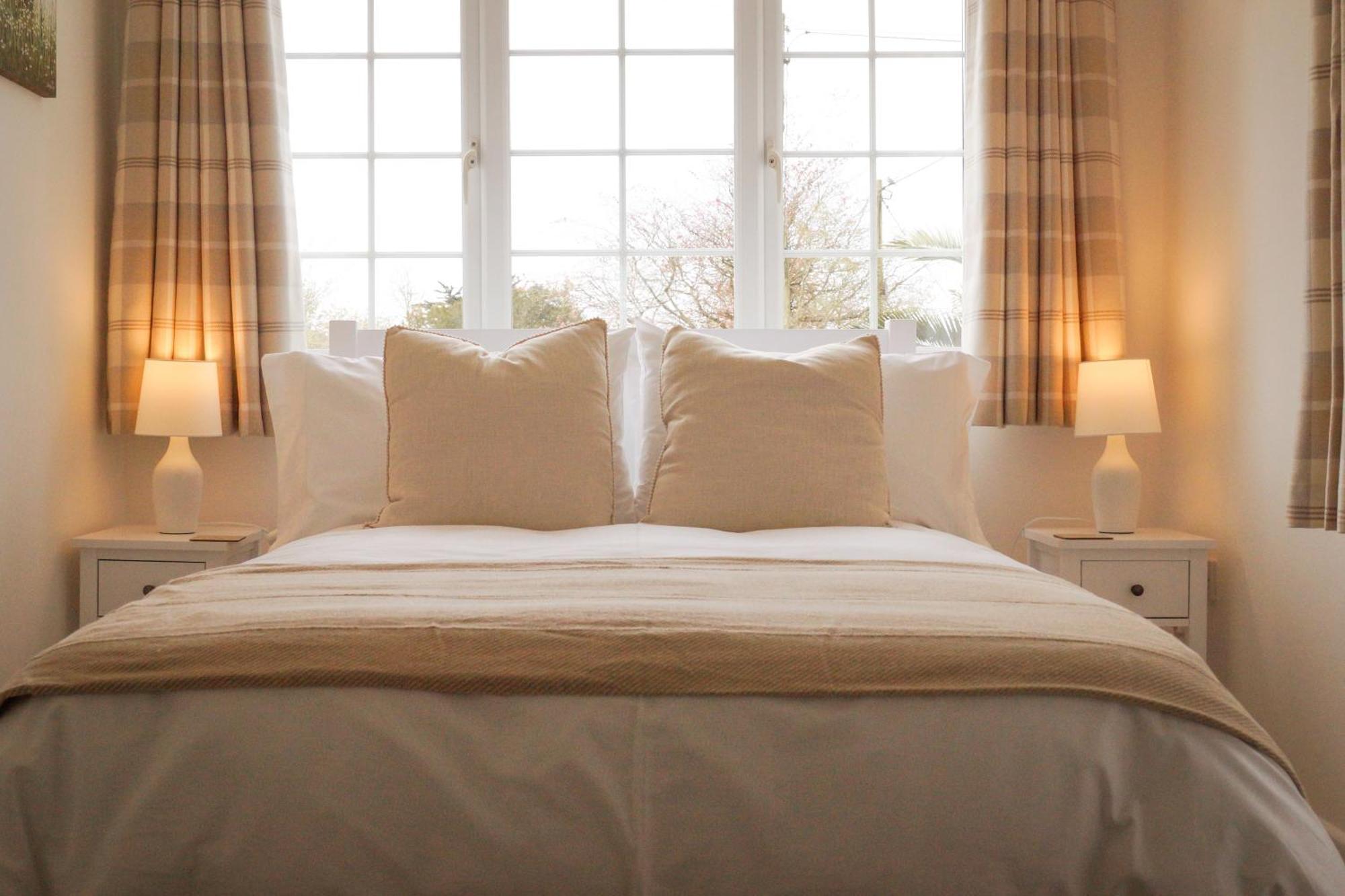 Lemon Tree Inn - Newly Refurbished Coastal Stay Swyre Bagian luar foto
