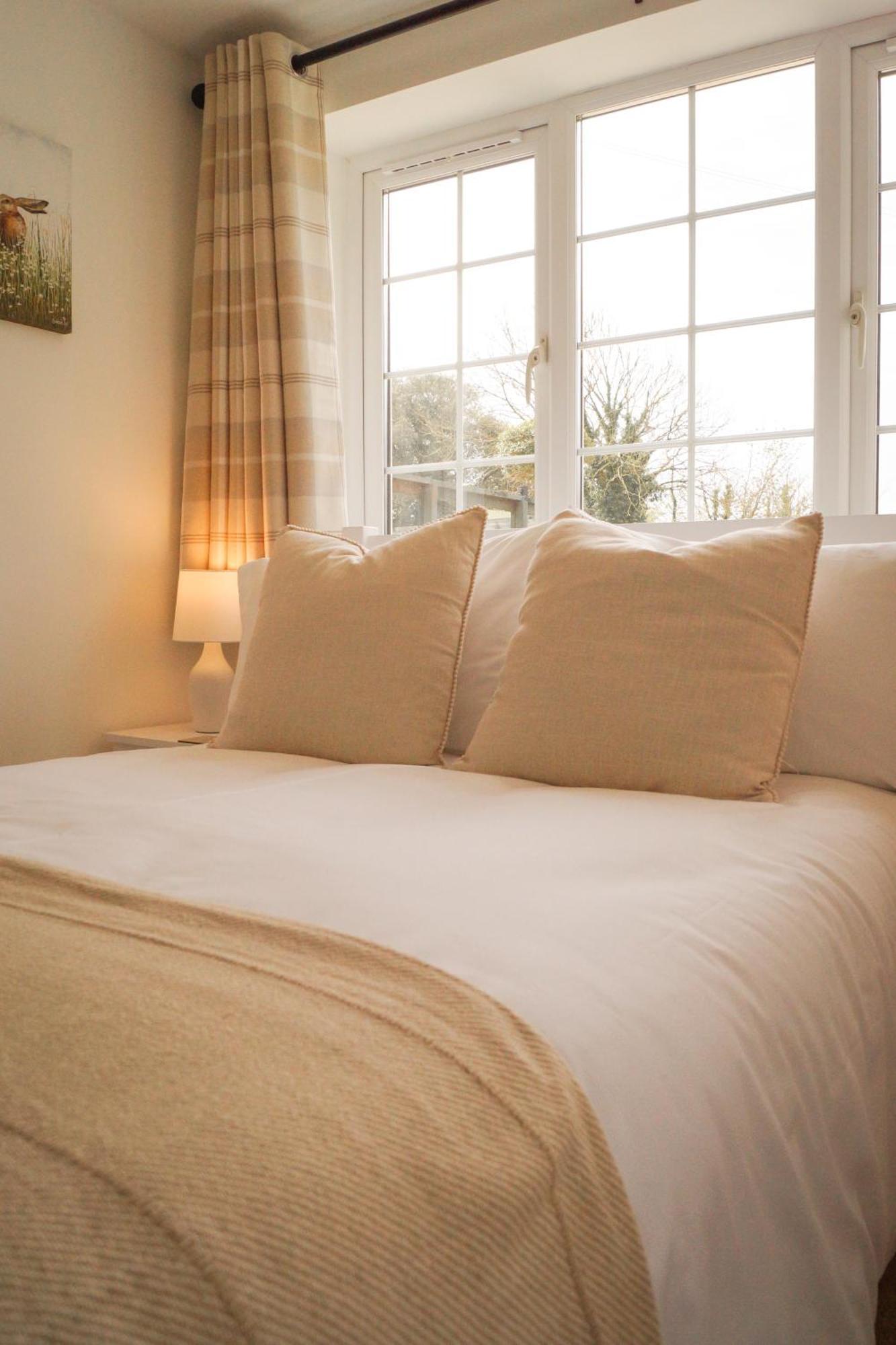 Lemon Tree Inn - Newly Refurbished Coastal Stay Swyre Bagian luar foto